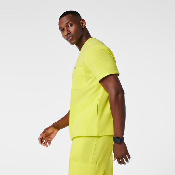 Men's Serving Lime Chisec -  Scrub Top™