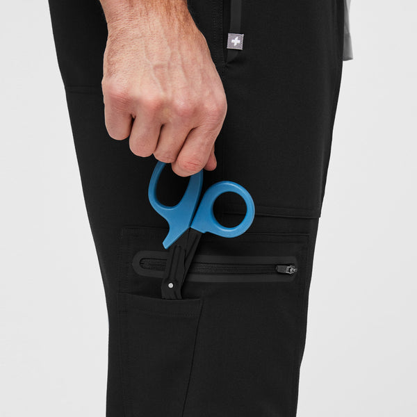 Men's Black Performance Apac - Short Scrub Pant