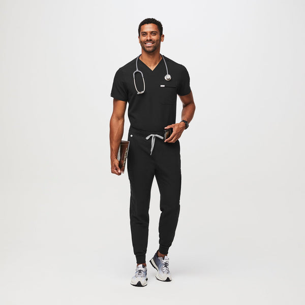 Men's Black Tansen™ Utility - Short Cargo Jogger Scrub Pant