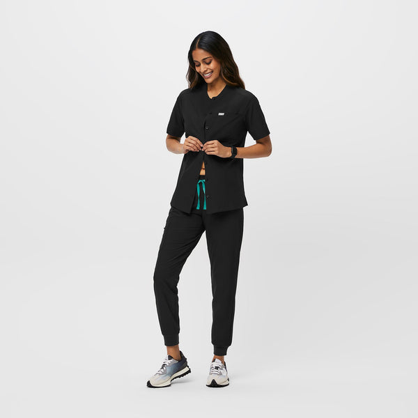 Women's Black Mena FREEx™ - Scrub Top