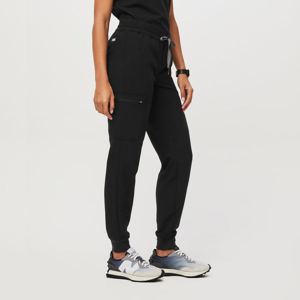 Women's Black Uman Relaxed - Petite Jogger Scrub Pant