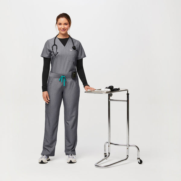 Women's Graphite Kade - Petite Straight-Leg Scrub Pant™
