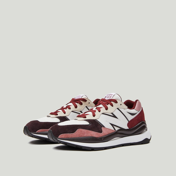 Mineral Mauve FIGS | New Balance 5740 Women's