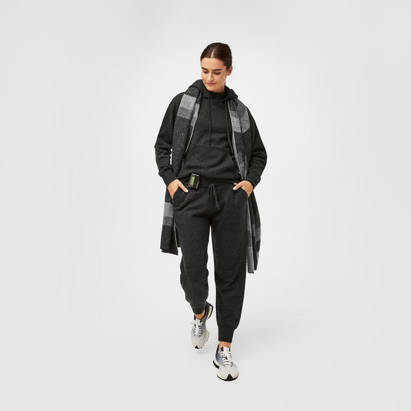 women's Heather Black Off-Shift™ Merino - Slim Jogger Sweatpant