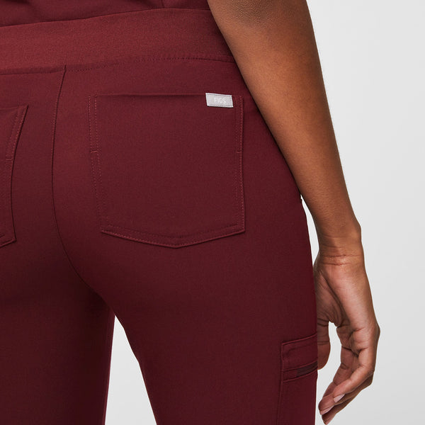 Women's Burgundy Zamora™ - Petite Jogger Scrub Pant